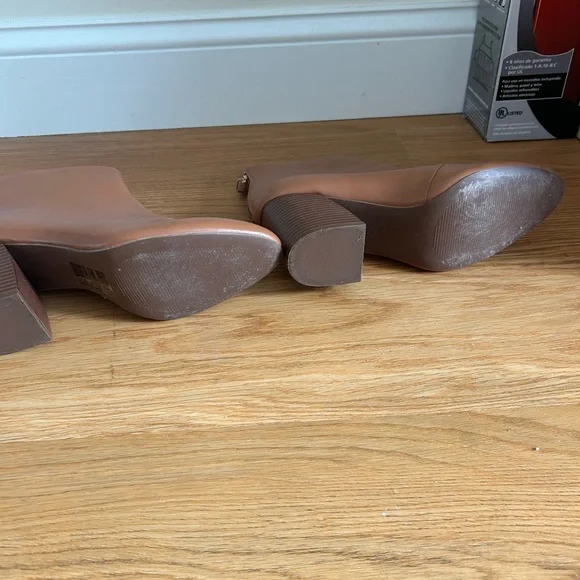 Women's Tan Ankle Boots - Picture 3 of 6